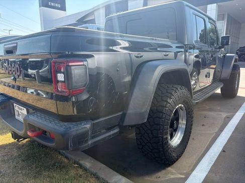 Used 2020 Jeep Gladiator Rubicon AWD/4WD image 3