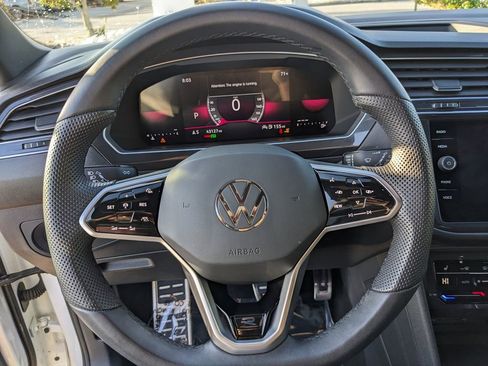 Used 2023 Volkswagen Tiguan SE R-Line image 27