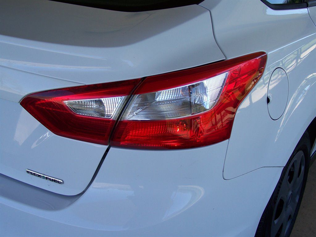 Used 2013 Ford Focus S FWD image 38