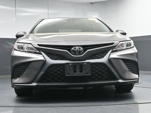 Used 2020 Toyota Camry SE image 22