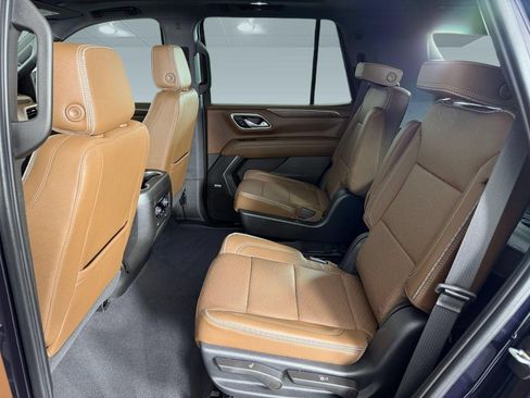 Used 2023 Chevrolet Tahoe High Country w/ Premium Package AWD/4WD image 21
