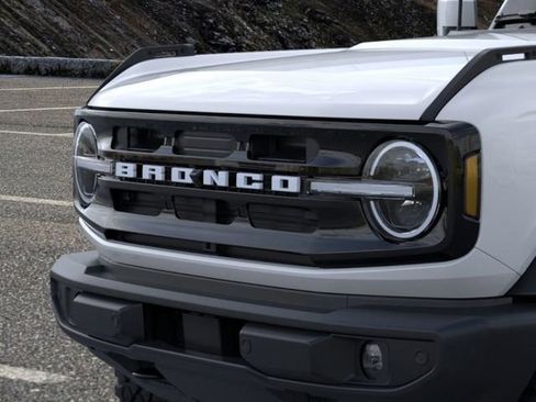 New 2026 Ford Bronco Outer Banks w/ Sasquatch Package image 19
