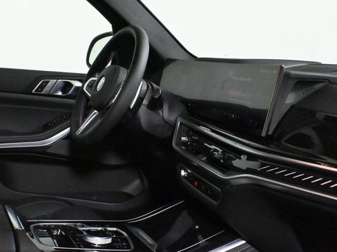 Used 2025 BMW X5 M60i w/ Executive Package image 38