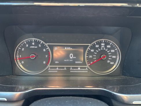 Used 2023 Kia Sorento LX image 17