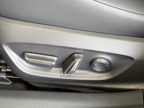 New 2026 Toyota Prius Plug-In Hybrid image 18