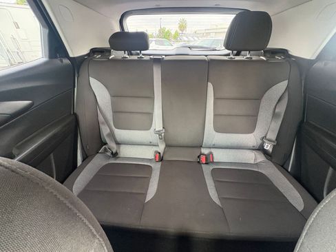 Used 2025 Chevrolet TrailBlazer LT FWD image 37
