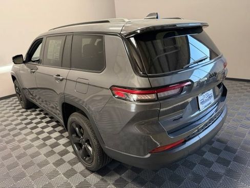 Used 2023 Jeep Grand Cherokee L Laredo AWD/4WD image 9