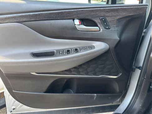Used 2019 Hyundai Santa Fe Ultimate image 25