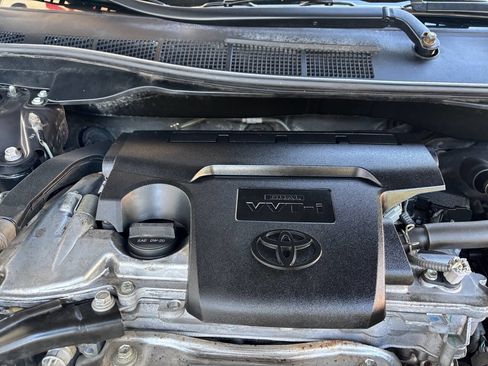 Used 2013 Toyota Camry LE image 24