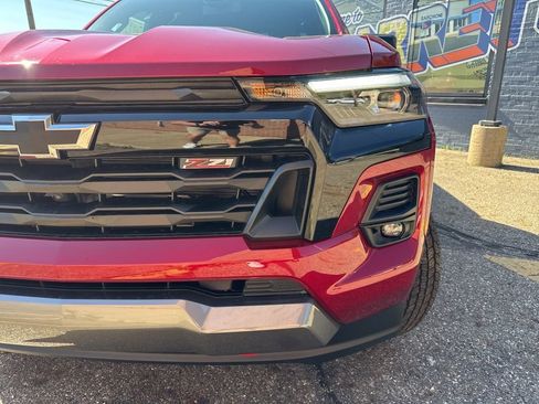 New 2026 Chevrolet Colorado Z71 w/ Technology Package AWD/4WD image 3