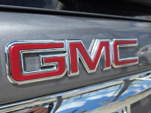 Used 2021 GMC Terrain SLT AWD/4WD image 38