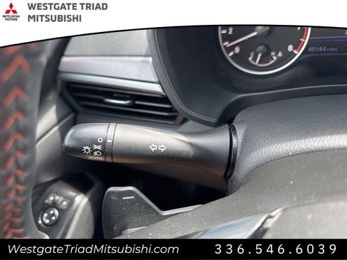 Used 2024 Nissan Altima 2.5 SR FWD image 12