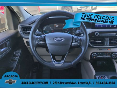 Used 2021 Ford Escape SE w/ Convenience Package AWD/4WD image 15