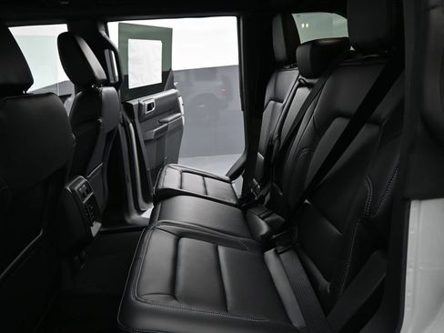 New 2026 Ford Bronco Outer Banks AWD/4WD image 18