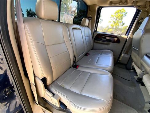 Used 2006 Ford F250 Lariat image 19