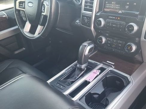 Used 2015 Ford F150 Platinum w/ Equipment Group 701A Luxury image 11