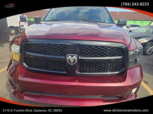 Used 2017 RAM 1500 Express image 2