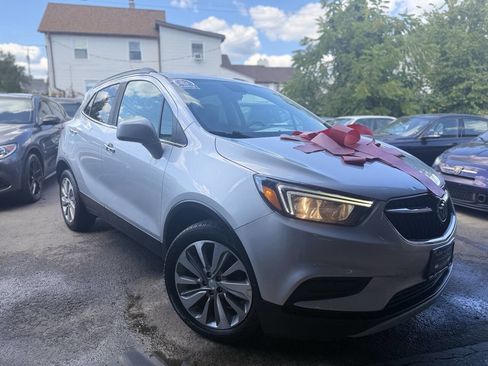 Used 2020 Buick Encore Preferred image 4