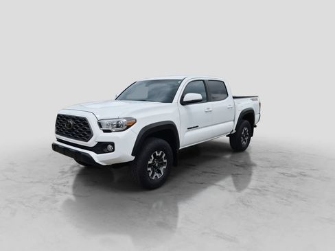 Used 2023 Toyota Tacoma TRD Off-Road AWD/4WD image 4