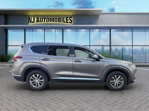 Used 2019 Hyundai Santa Fe SEL image 8