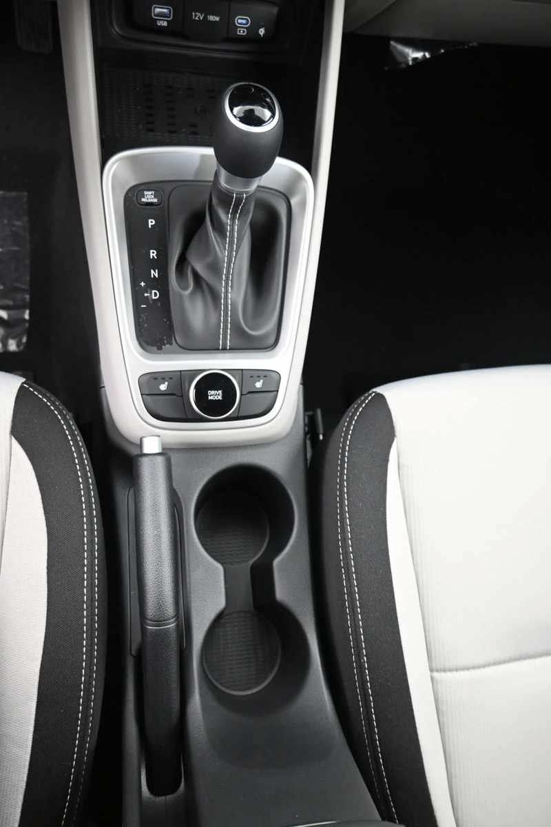 New 2026 Hyundai Venue SEL FWD image 26