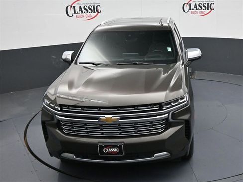 Used 2021 Chevrolet Tahoe Premier w/ Premium Package image 19