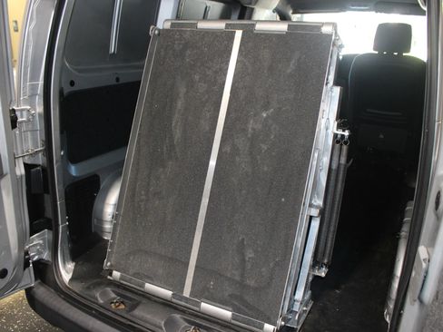 Used 2015 Chevrolet City Express LS FWD image 19