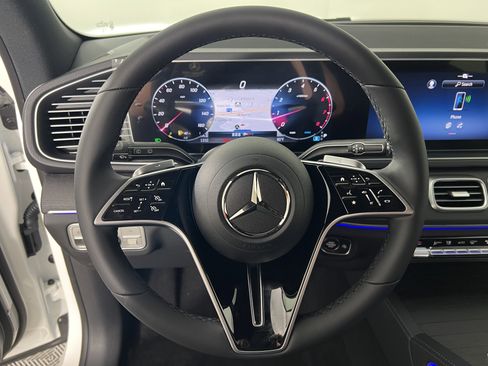 Used 2025 Mercedes-Benz GLE 450 4MATIC image 27