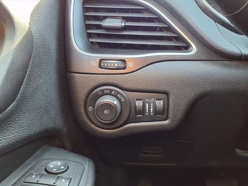 Used 2021 Jeep Cherokee Trailhawk w/ Technology Group AWD/4WD image 67