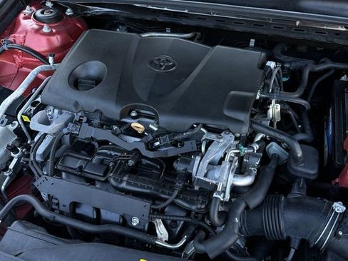 Used 2019 Toyota Camry SE image 35