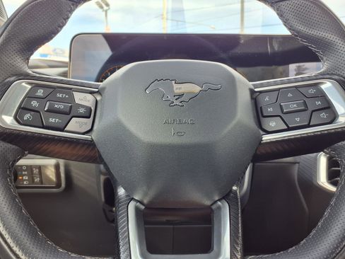 Used 2025 Ford Mustang GT Premium RWD image 15