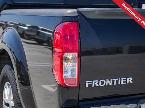 Used 2018 Nissan Frontier SV w/ Value Truck Package RWD image 9