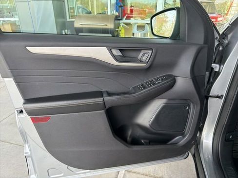 Certified 2022 Ford Escape SE w/ Convenience Package FWD image 13