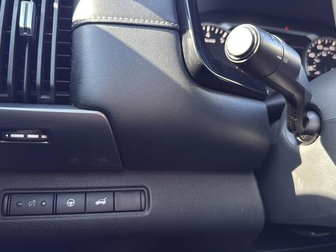 Used 2023 Nissan Pathfinder SL w/ SL Premium Package image 18