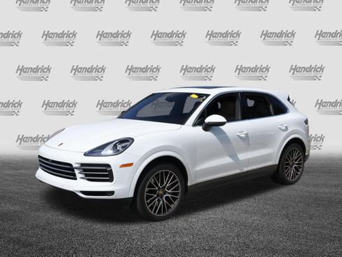 Used 2021 Porsche Cayenne AWD/4WD image 5