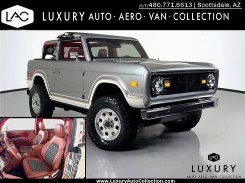 Used 2025 Ford Bronco Badlands AWD/4WD image 1