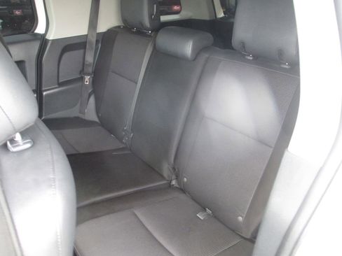 Used 2011 Toyota FJ Cruiser 4WD w/ Convenience Pkg image 17