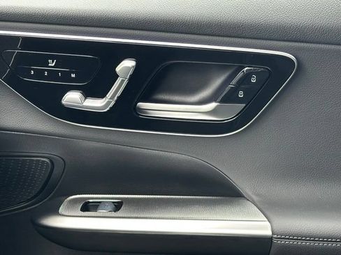 New 2026 Mercedes-Benz GLC 300 4MATIC image 33