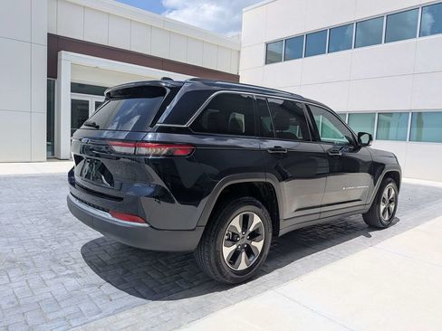 Used 2024 Jeep Grand Cherokee Limited 4xe w/ Trailer Tow Package AWD/4WD image 4