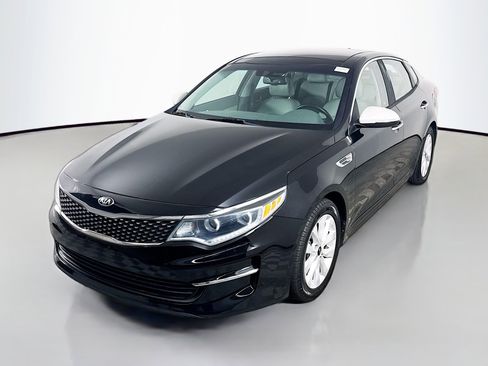 Used 2016 Kia Optima EX w/ Premium Package image 4