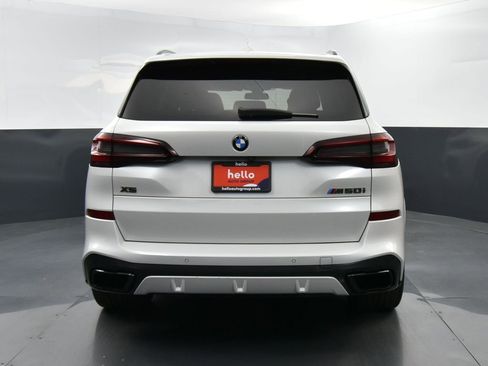 Used 2022 BMW X5 M50i w/ Executive Package image 32