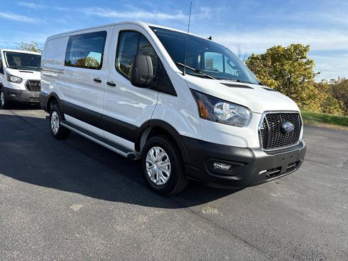Used 2024 Ford Transit 250 Low Roof w/ Exterior Upgrade Package RWD image 3
