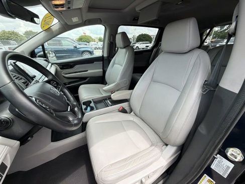 Used 2021 Honda Odyssey Touring image 11