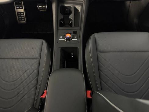 Used 2025 Volkswagen Tiguan SE R-Line AWD/4WD image 17