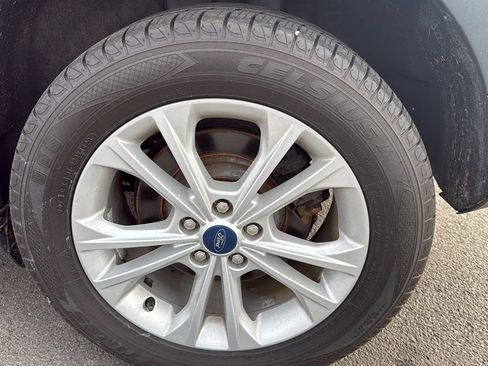 Used 2019 Ford Escape SE AWD/4WD image 12