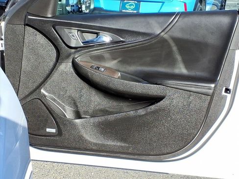 Certified 2023 Chevrolet Malibu LT w/ Redline Edition image 11