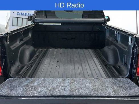 Used 2018 Chevrolet Silverado 1500 LT w/ LT Convenience Package image 10