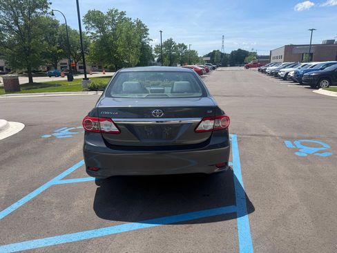 Used 2012 Toyota Corolla LE FWD image 6