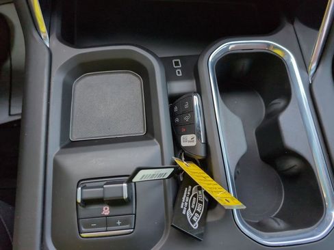 Used 2024 GMC Sierra 2500 Denali Ultimate w/ Max Trailering Package image 27