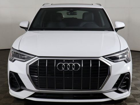 Used 2025 Audi Q3 2.0T Premium image 12